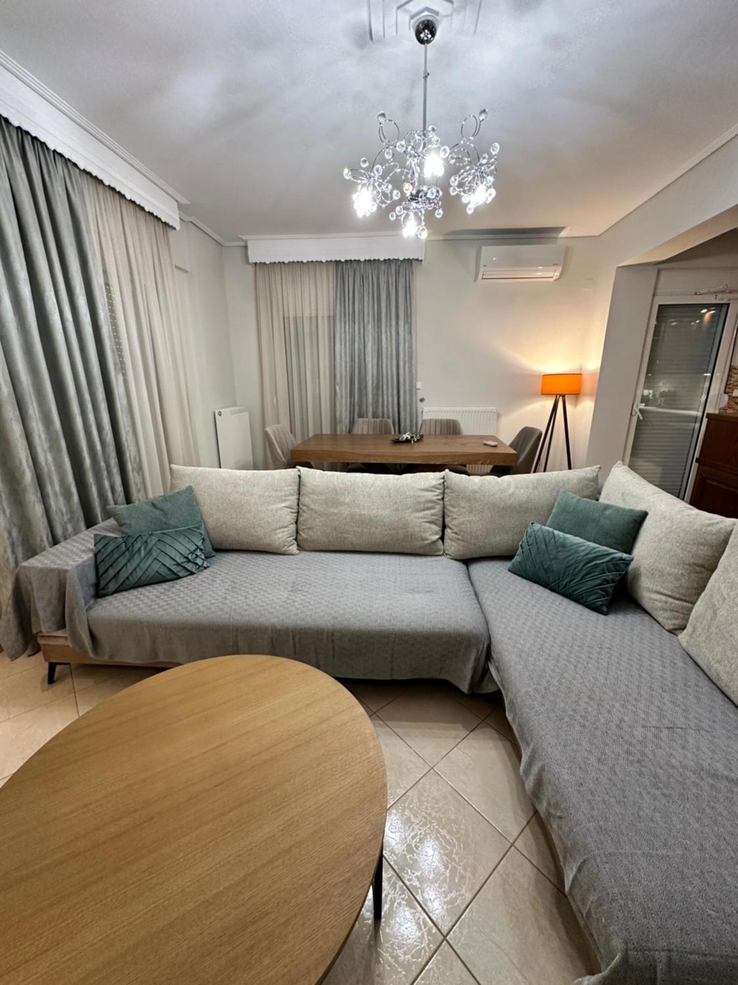 Mandalena Luxury Larissa Apartment エクステリア 写真